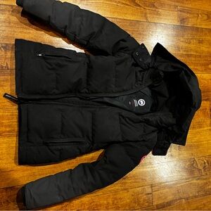 PRICE DROP: Woman’s Canada goose coat
